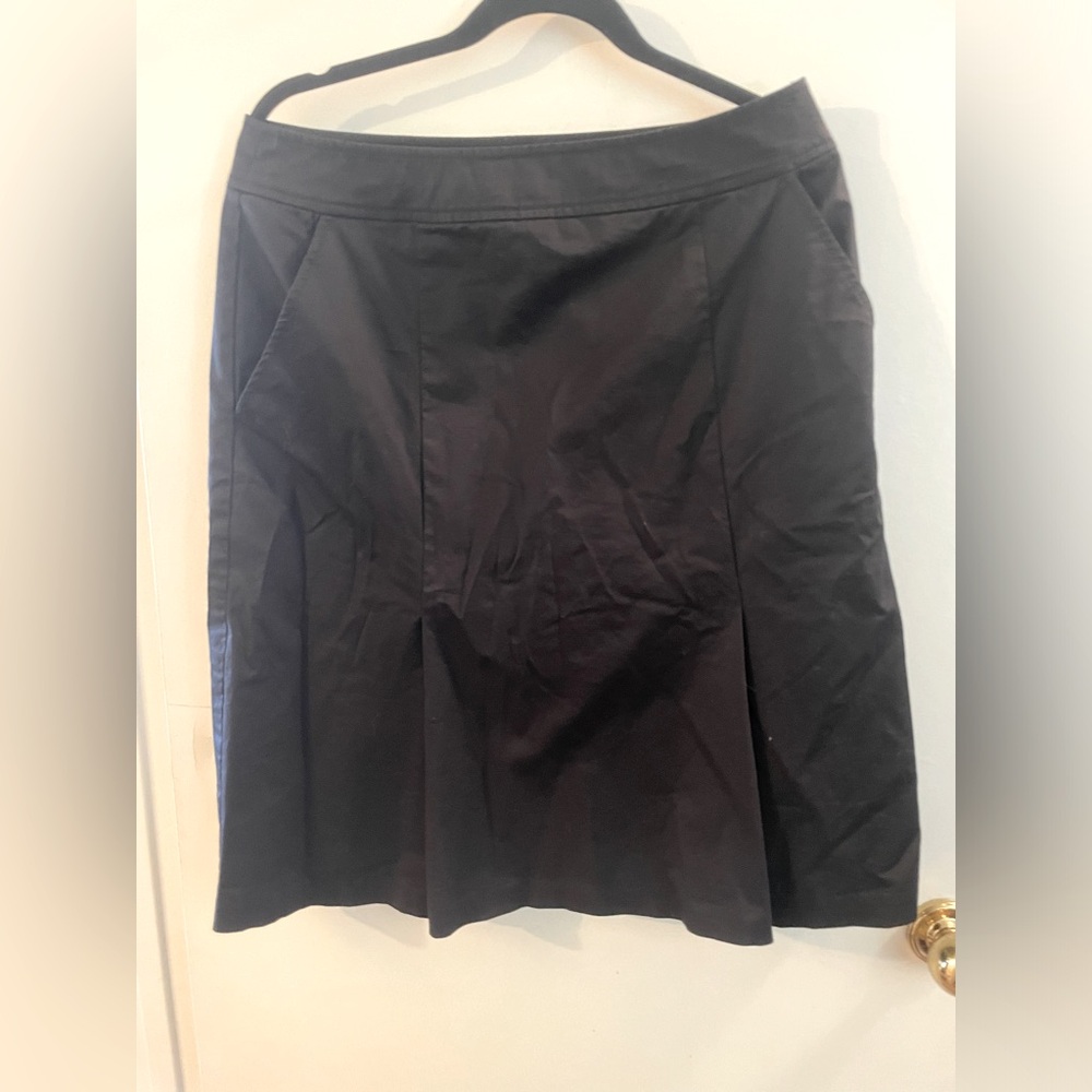 Black pleated skirt